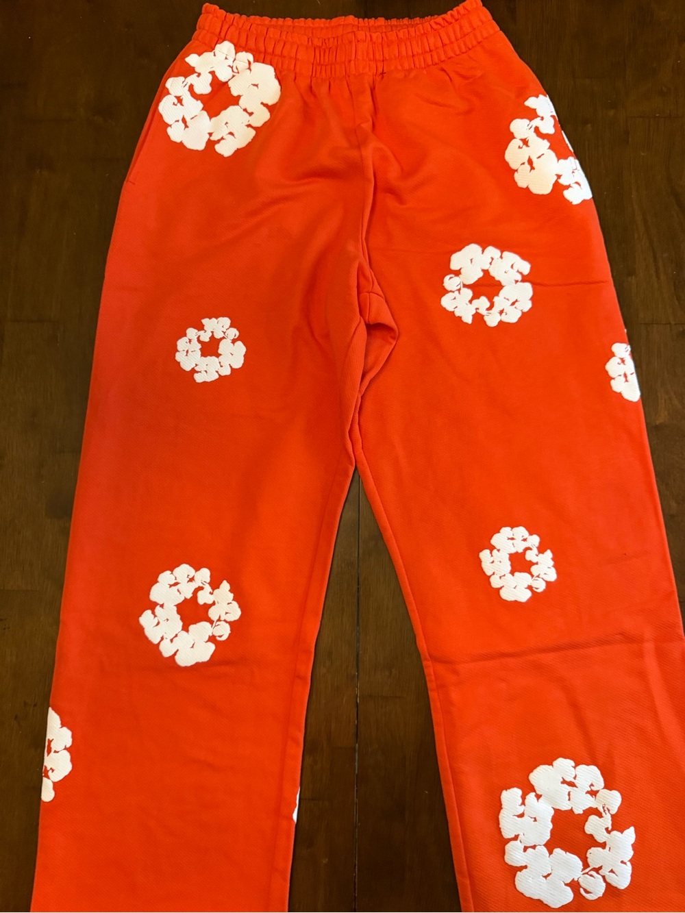 Denim Tears orange wreath uncuffed sweats in small